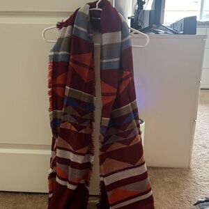 Geometric Patterned Scarf